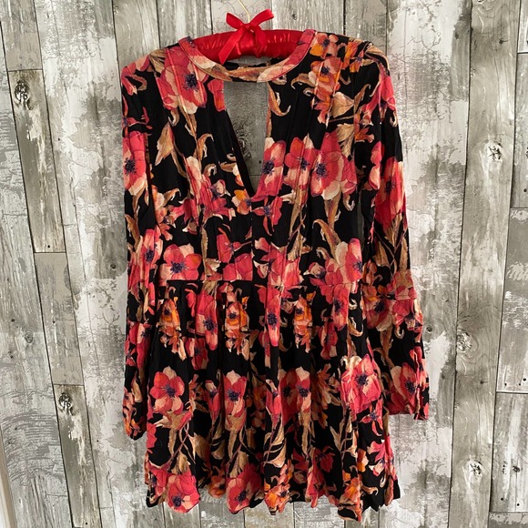 Free People Dresses & Skirts - Free People tegan black and red floral long sleeve dress 2